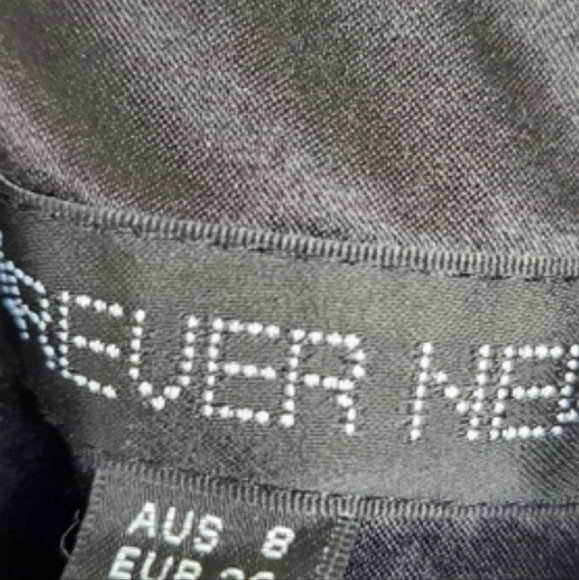 Forever New dress size 8 fit & flare below knee black with rose gold embroidery - Picture 3 of 12